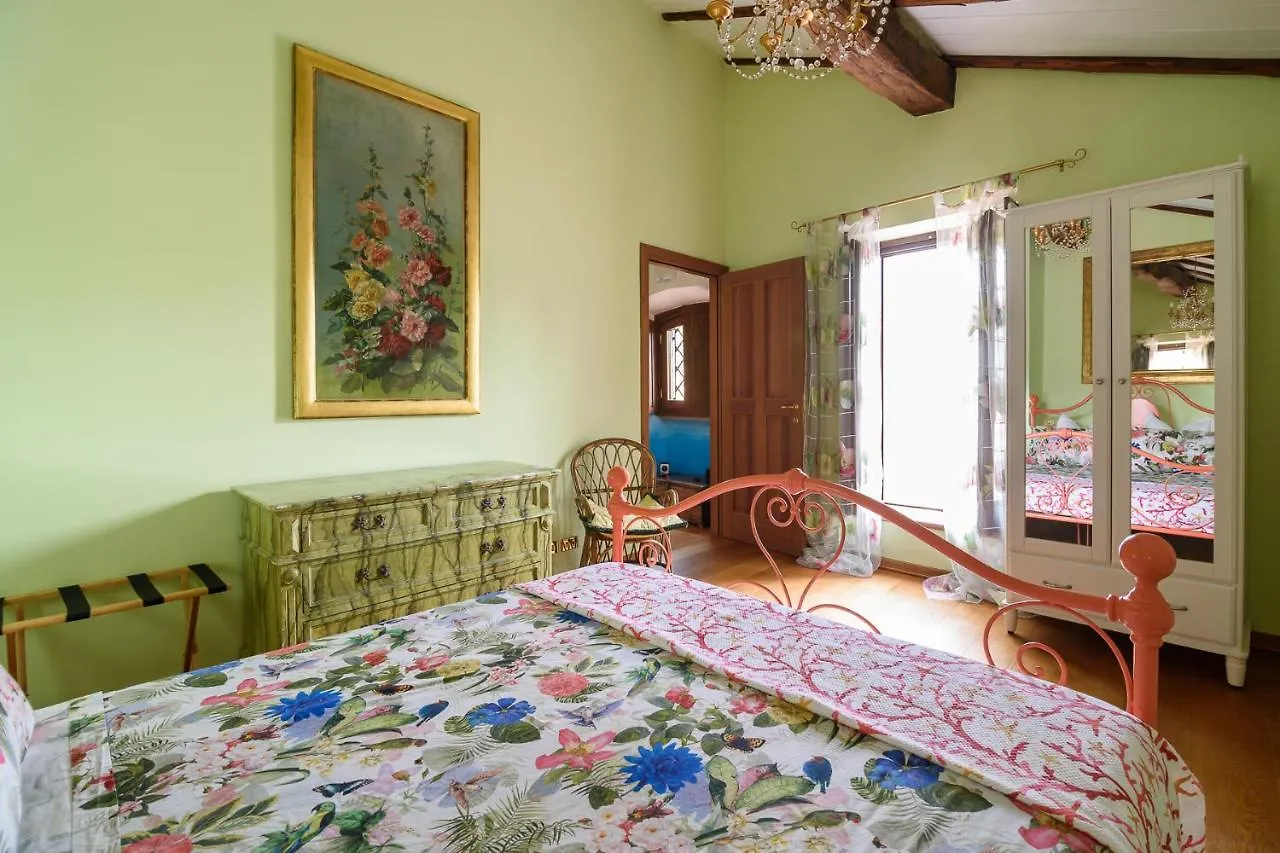 Castello Di Montonate, Two-Bedroom Apartment Mornago 0*,