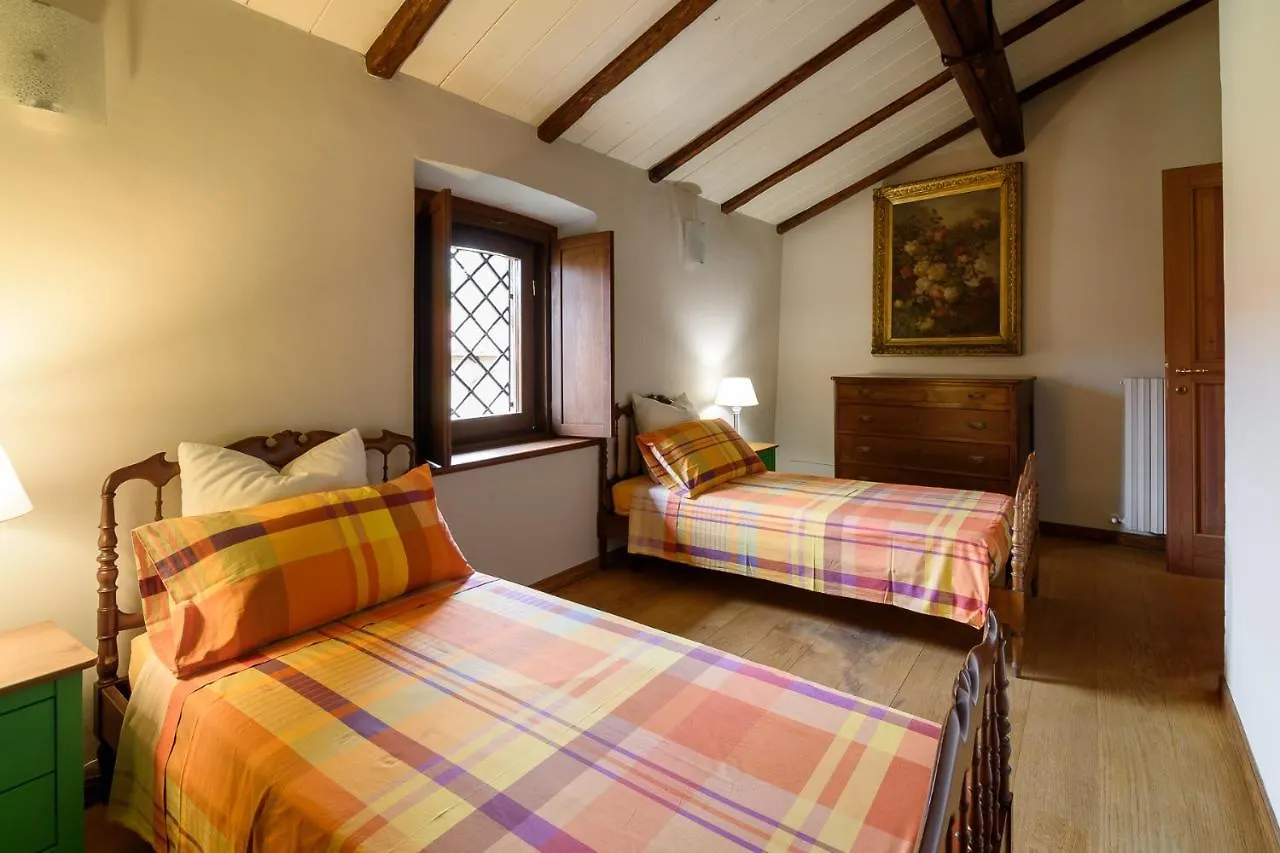 Castello Di Montonate, Two-Bedroom Apartment Mornago Italy